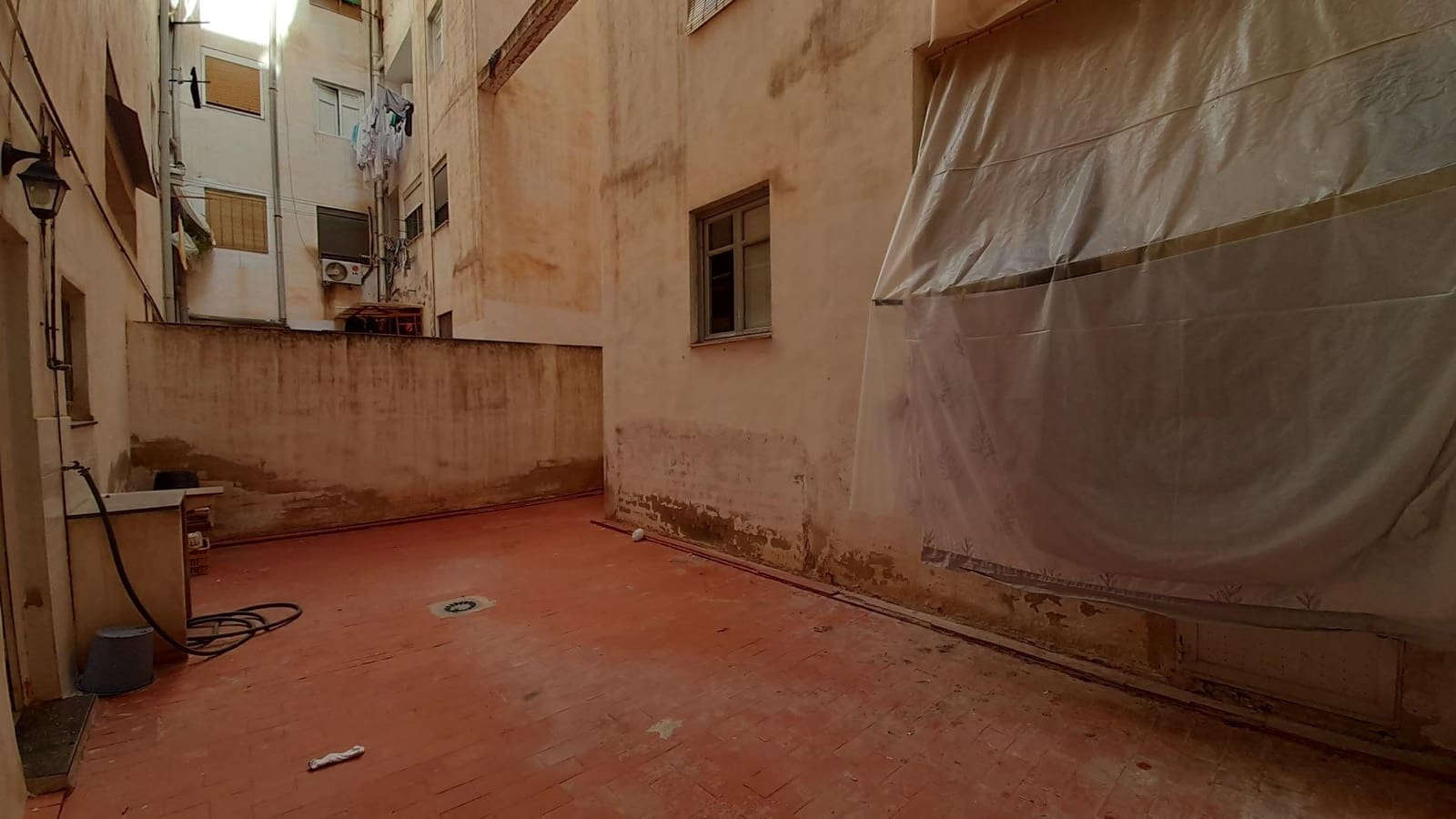 Business for sale in Novelda with garage - € 45,000 (Ref: 9409261)