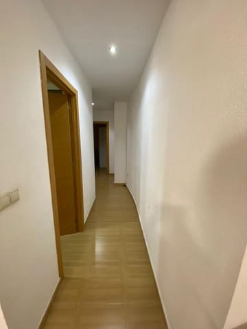 3 bedroom Flat for rent in Novelda - € 650 (Ref: 9415930)