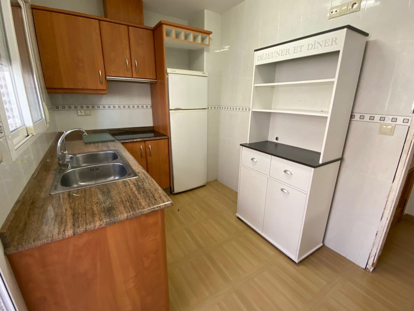 3 camera da letto Appartamento da affittare in Novelda - 650 € (Rif: 9415930)