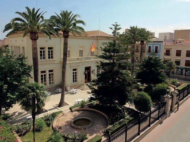 3 bedroom Townhouse for sale in Novelda - € 45,000 (Ref: 9431076)