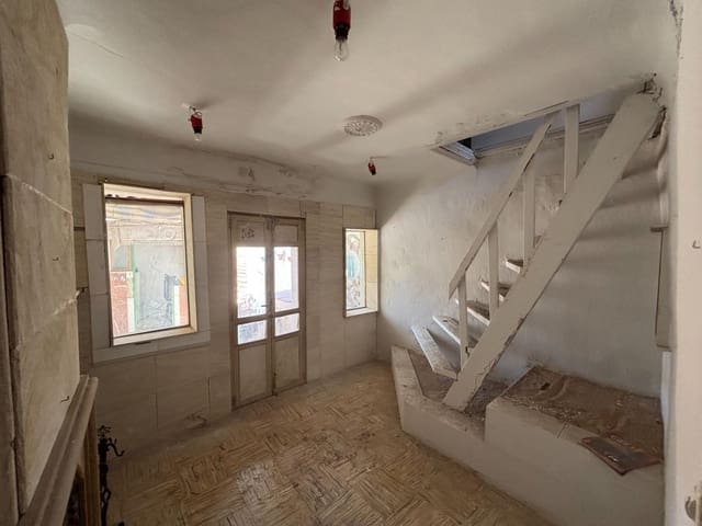 3 bedroom Townhouse for sale in Novelda - € 45,000 (Ref: 9431076)