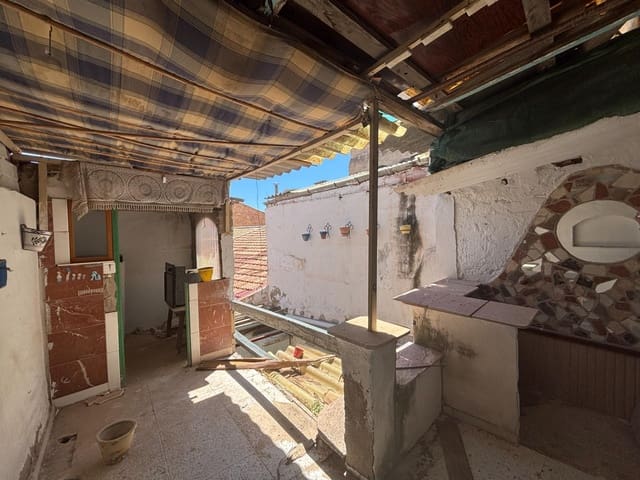 3 bedroom Townhouse for sale in Novelda - € 45,000 (Ref: 9431076)