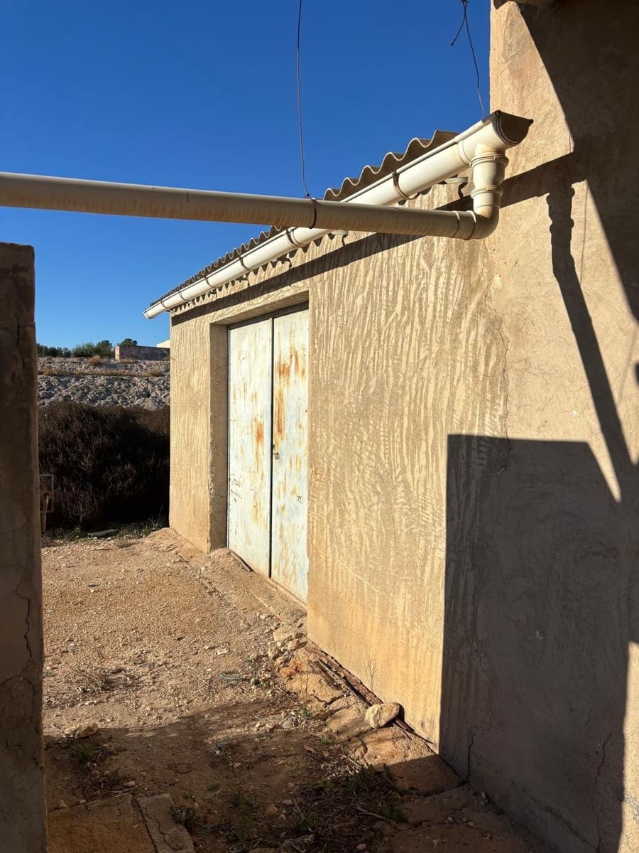 1 slaapkamer Villa te koop in Novelda met garage - € 79.000 (Ref: 9443340)