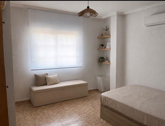 Adosado de 3 habitaciones en Algorfa en alquiler - 800 € (Ref: 10005744)