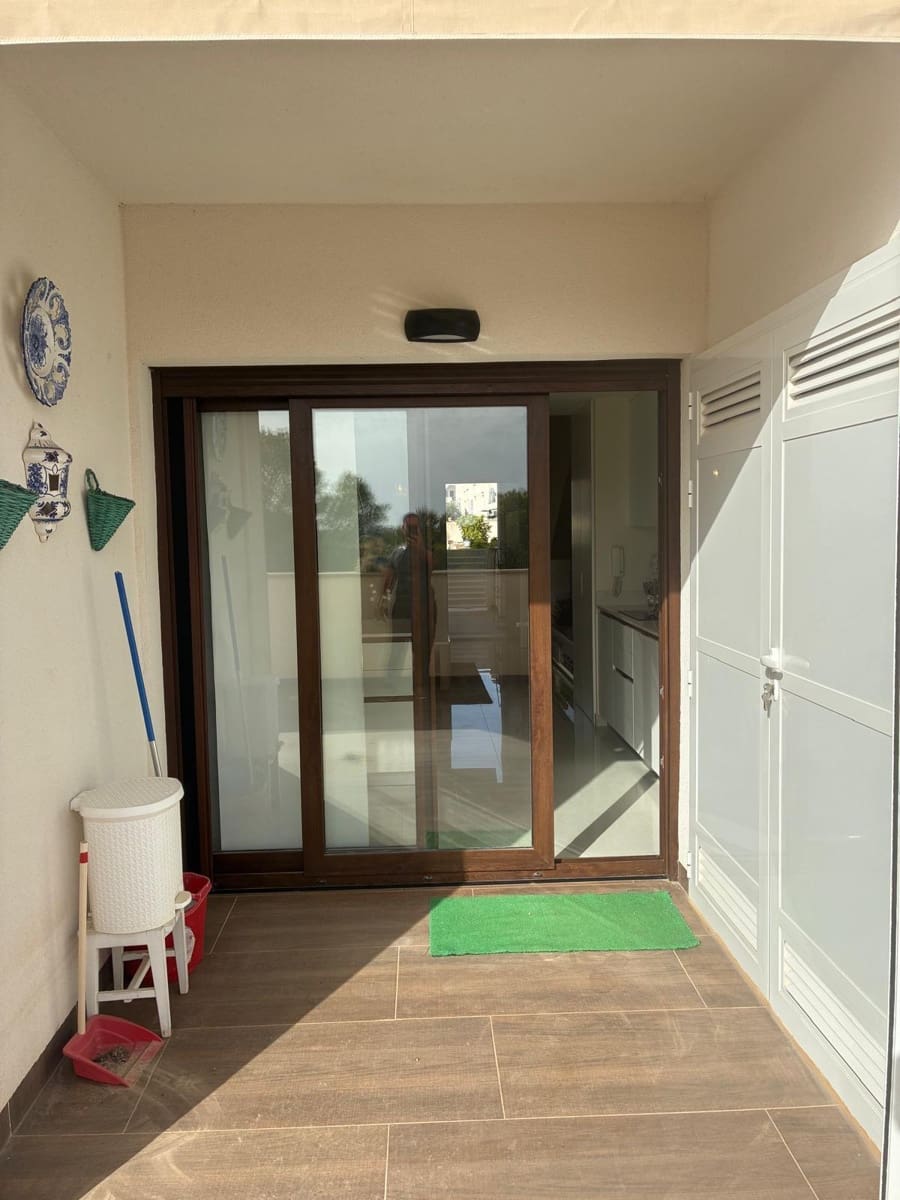 Apartamento de 2 habitaciones en Los Balcones en venta con piscina garaje - 282.000 € (Ref: 10034099)