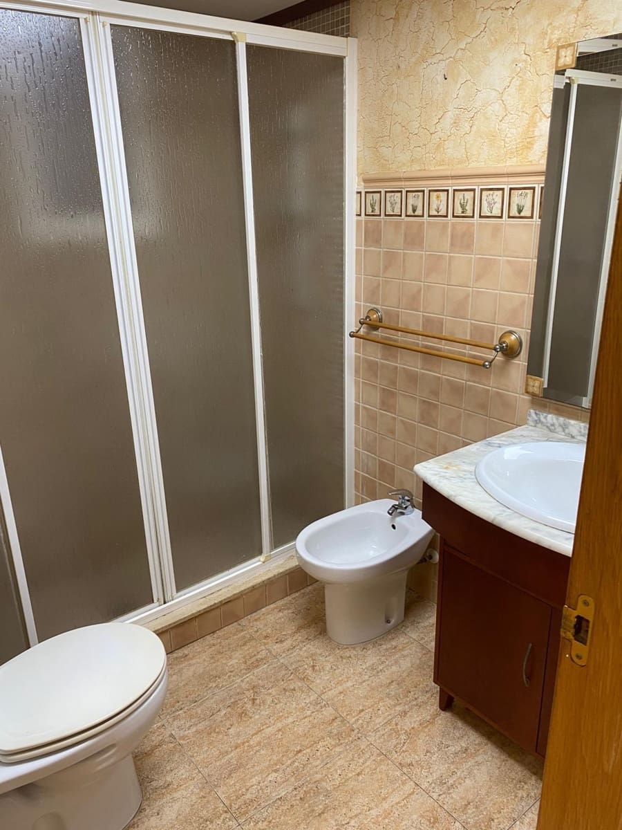 2 soveværelse Lejlighed til salg i Torrevieja med swimmingpool - € 169.900 (Ref: 10043157)