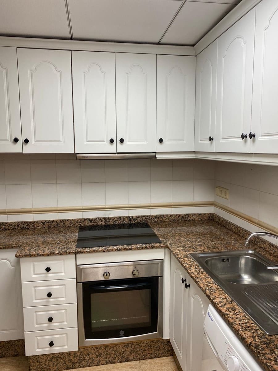 2 soveværelse Lejlighed til salg i Torrevieja med swimmingpool - € 169.900 (Ref: 10043157)