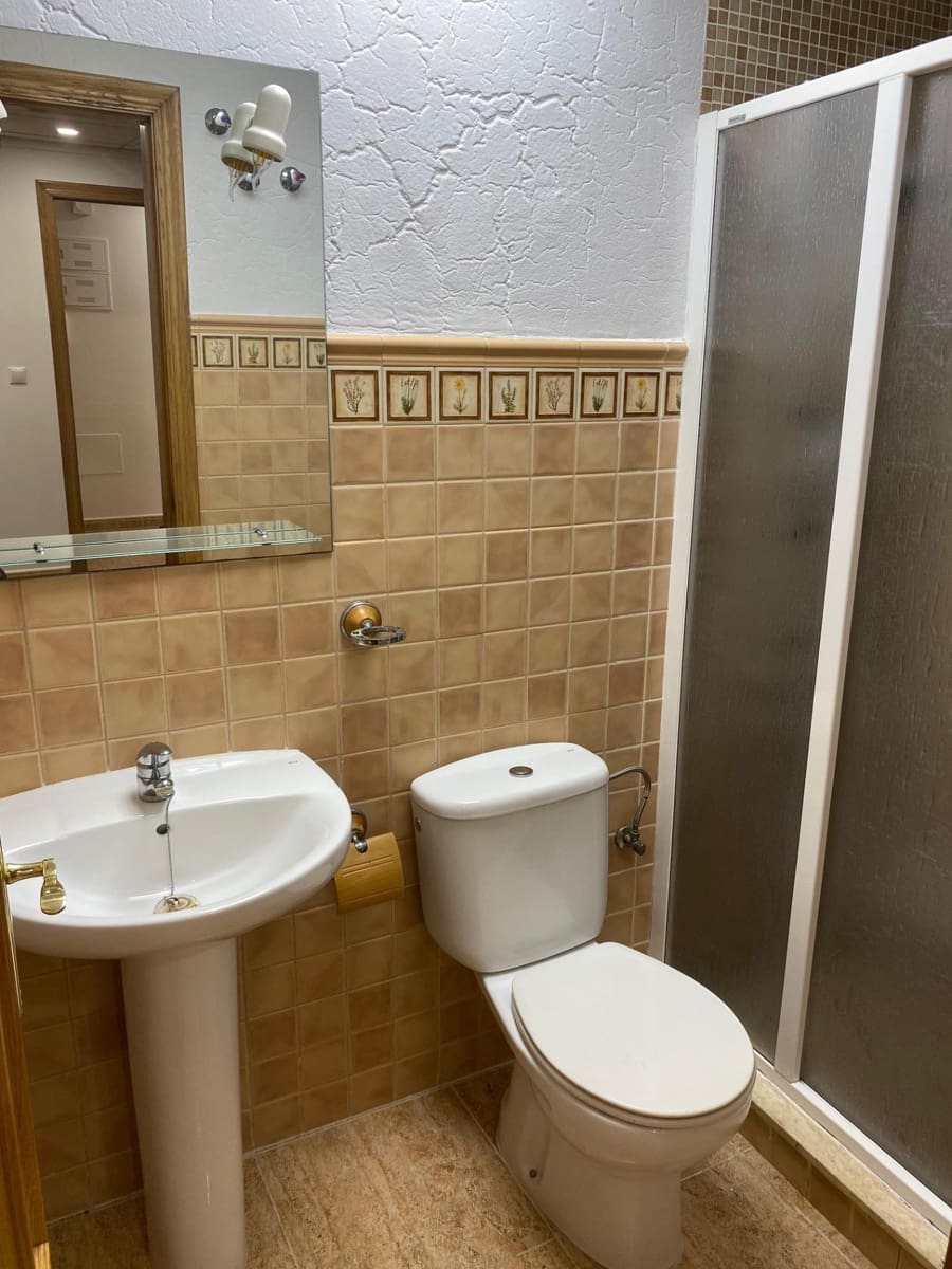 2 soveværelse Lejlighed til salg i Torrevieja med swimmingpool - € 169.900 (Ref: 10043157)