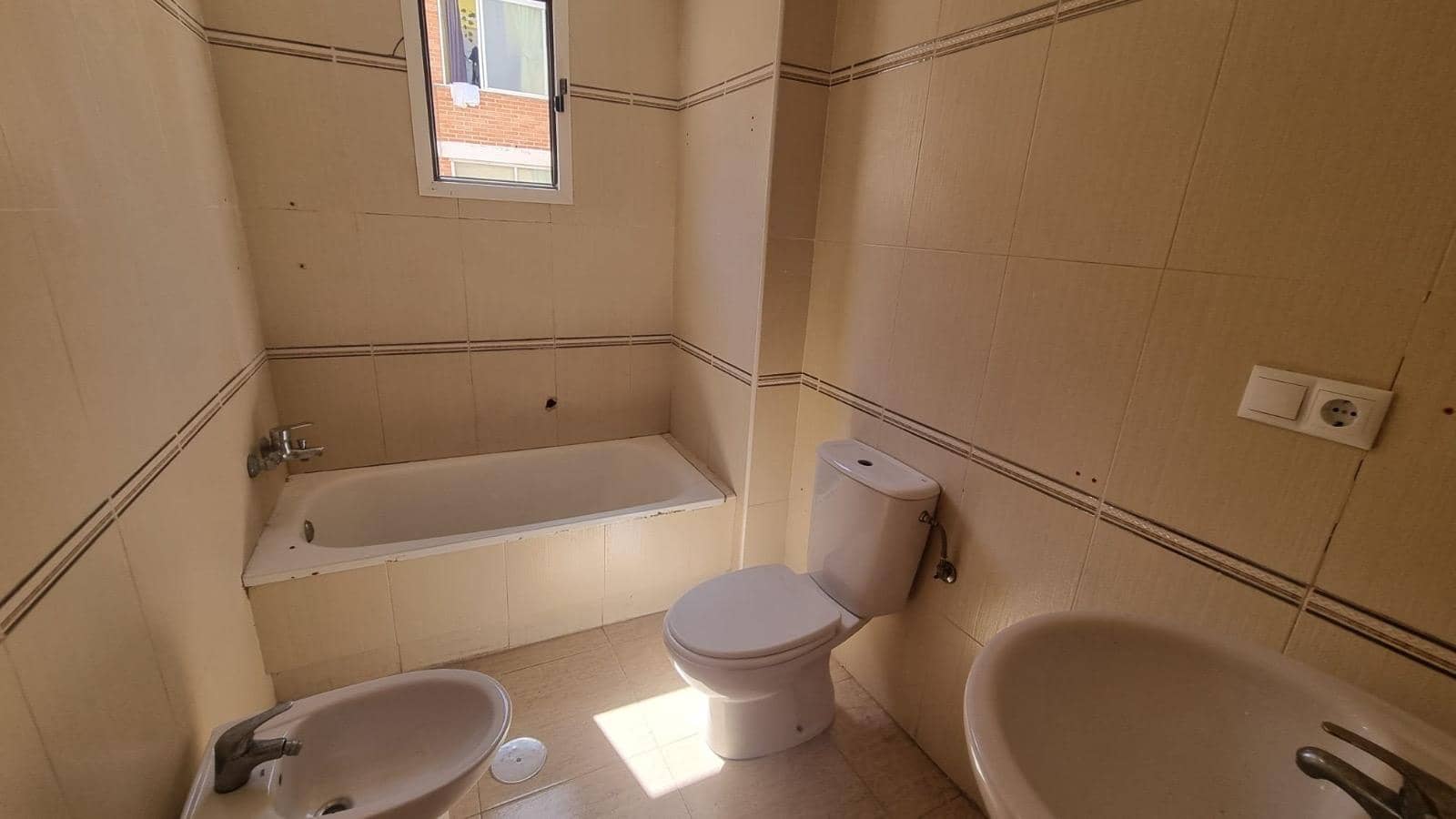2 quarto Apartamento para venda em Torrevieja com piscina - 113 000 € (Ref: 10078225)