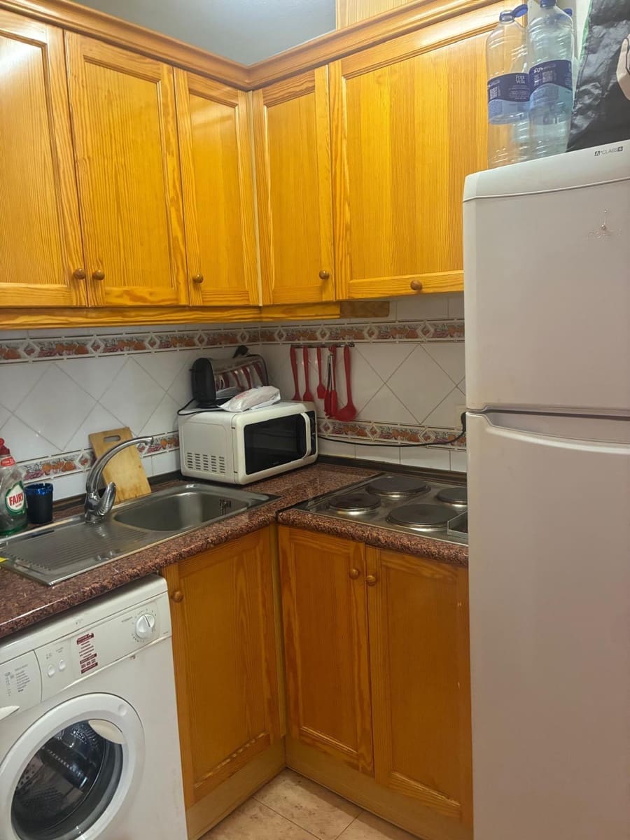 1 bedroom Apartment for sale in Torrevieja with pool garage - € 134,900 (Ref: 10102771)