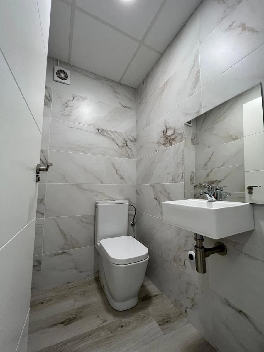 Kantoor te huur in Orihuela - € 250 (Ref: 10102772)