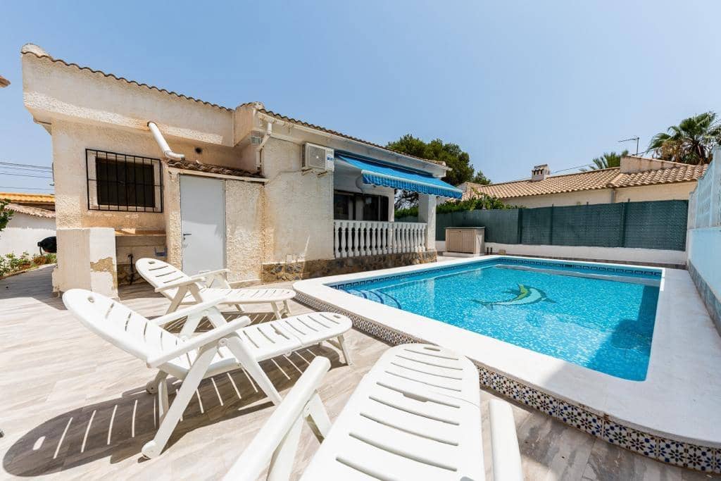 Chalet de 2 habitaciones en Los Balcones en venta con piscina - 315.000 € (Ref: 7984694)