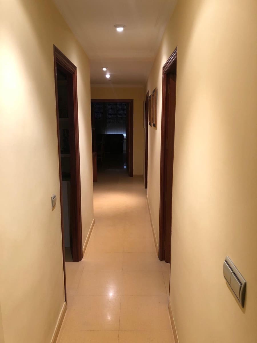 4 sovrum Lägenhet till salu i Torrevieja med garage - 169 000 € (Ref: 8114300)