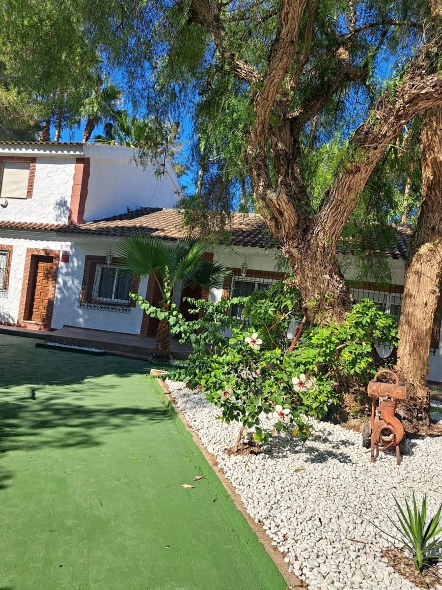 5 bedroom Villa for sale in Orihuela with pool - € 370,000 (Ref: 8421445)