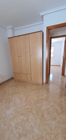 2 bedroom Penthouse for sale in Centro, Torrevieja with pool - € 136,500 (Ref: 8421447)