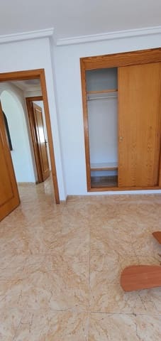 2 bedroom Penthouse for sale in Centro, Torrevieja with pool - € 136,500 (Ref: 8421447)