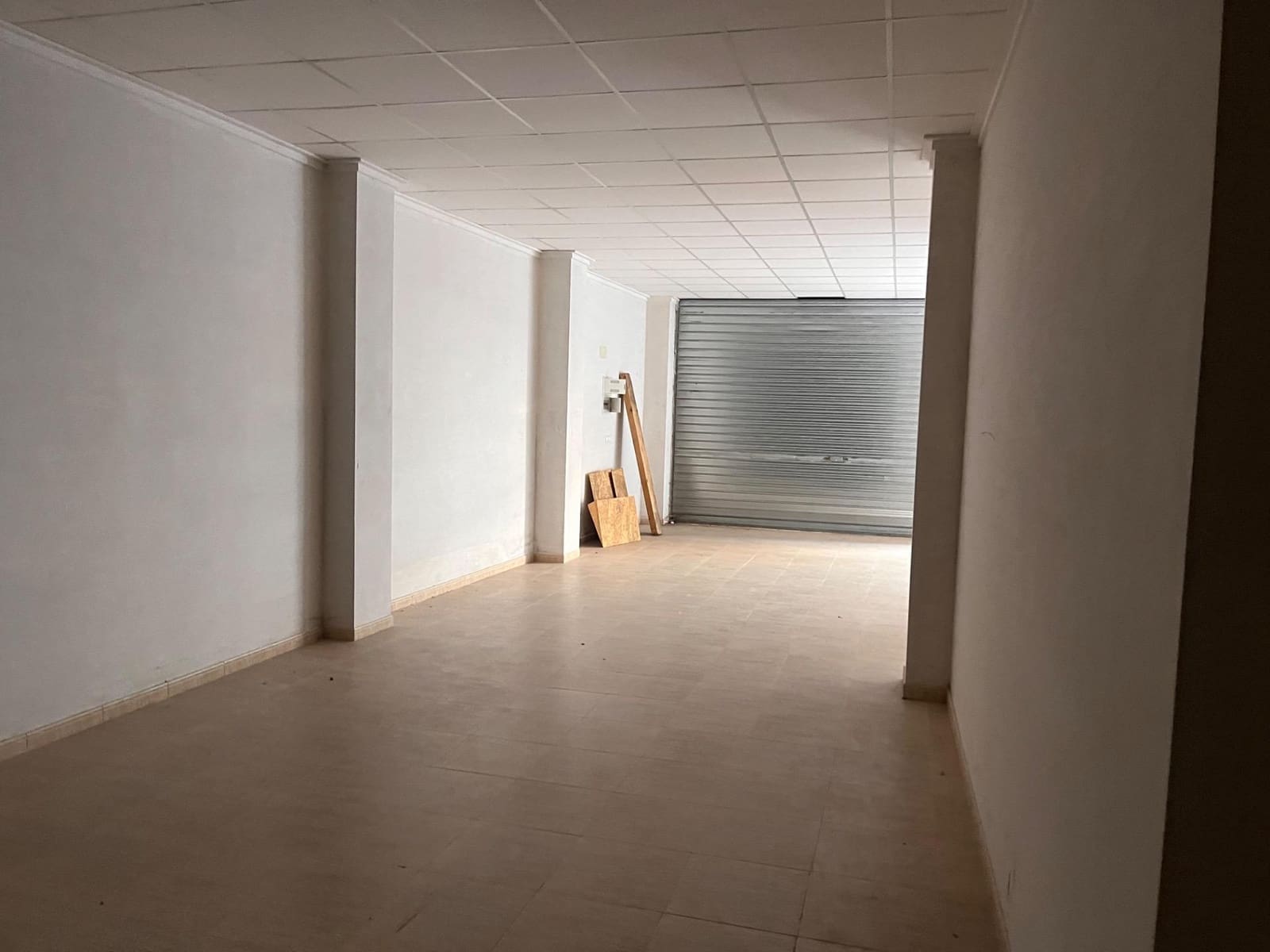 Comercial para arrendar em Algorfa - 700 € (Ref: 8758047)