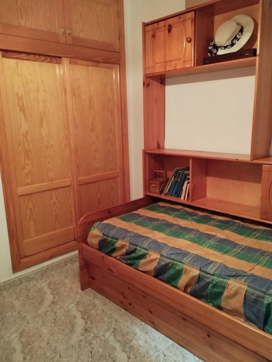 Apartamento de 3 habitaciones en Torrevieja en venta - 156.000 € (Ref: 8817929)