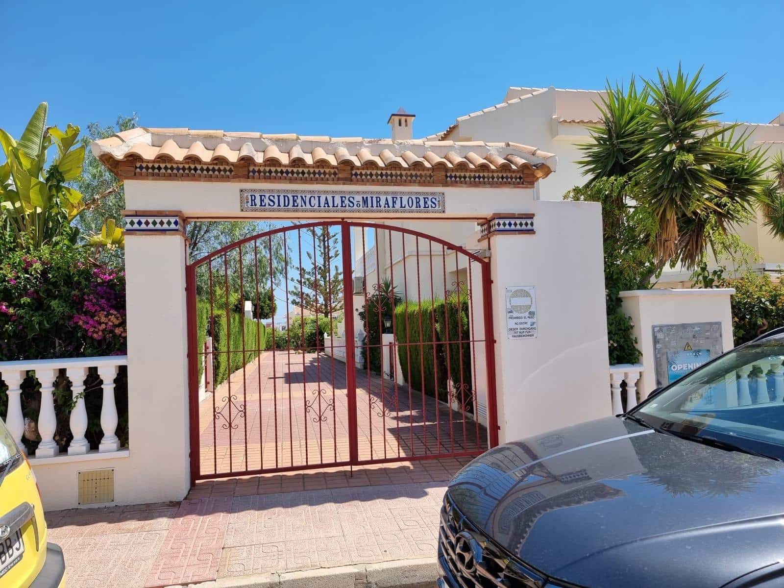2 soveværelse Lejlighed til salg i Torrevieja med swimmingpool - € 178.000 (Ref: 8886291)