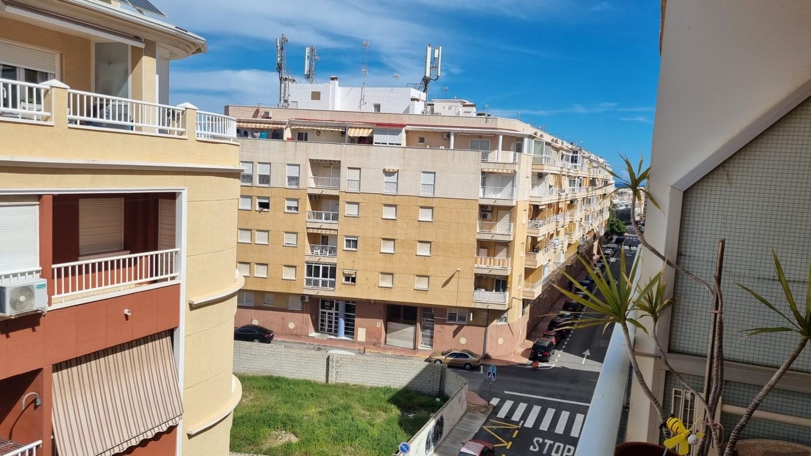 3 soveværelse Lejlighed til salg i Torrevieja - € 135.000 (Ref: 8961724)