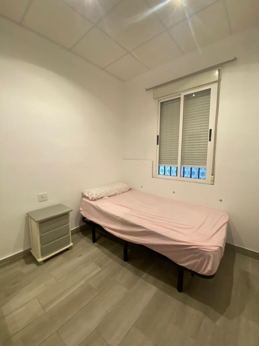 3 soveværelse Villa til leje i Heredades - € 800 (Ref: 9228706)