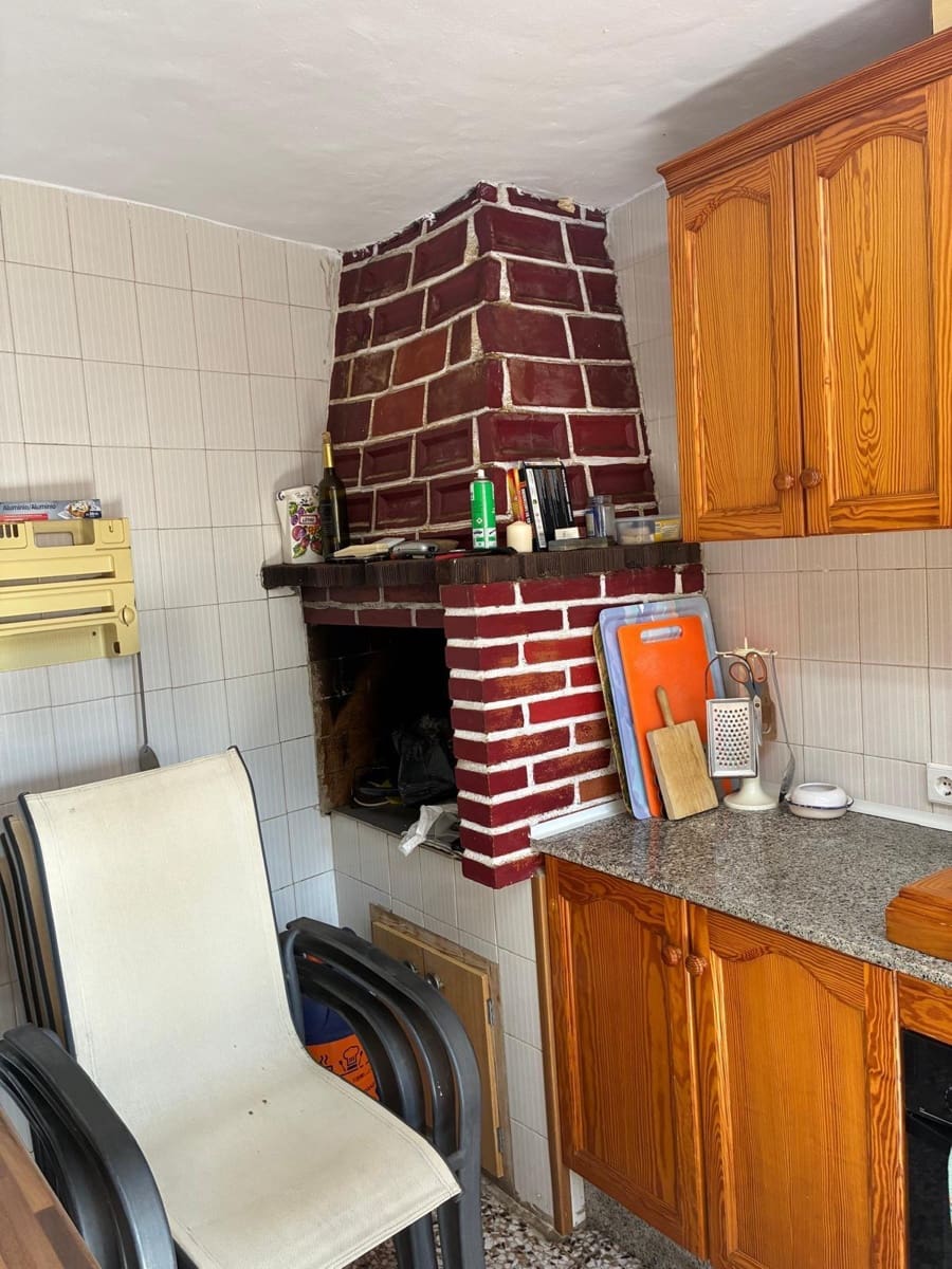 4 sypialnia Willa na sprzedaż w Aguas Nuevas z basenem garażem - 375 000 € (Ref: 9240090)