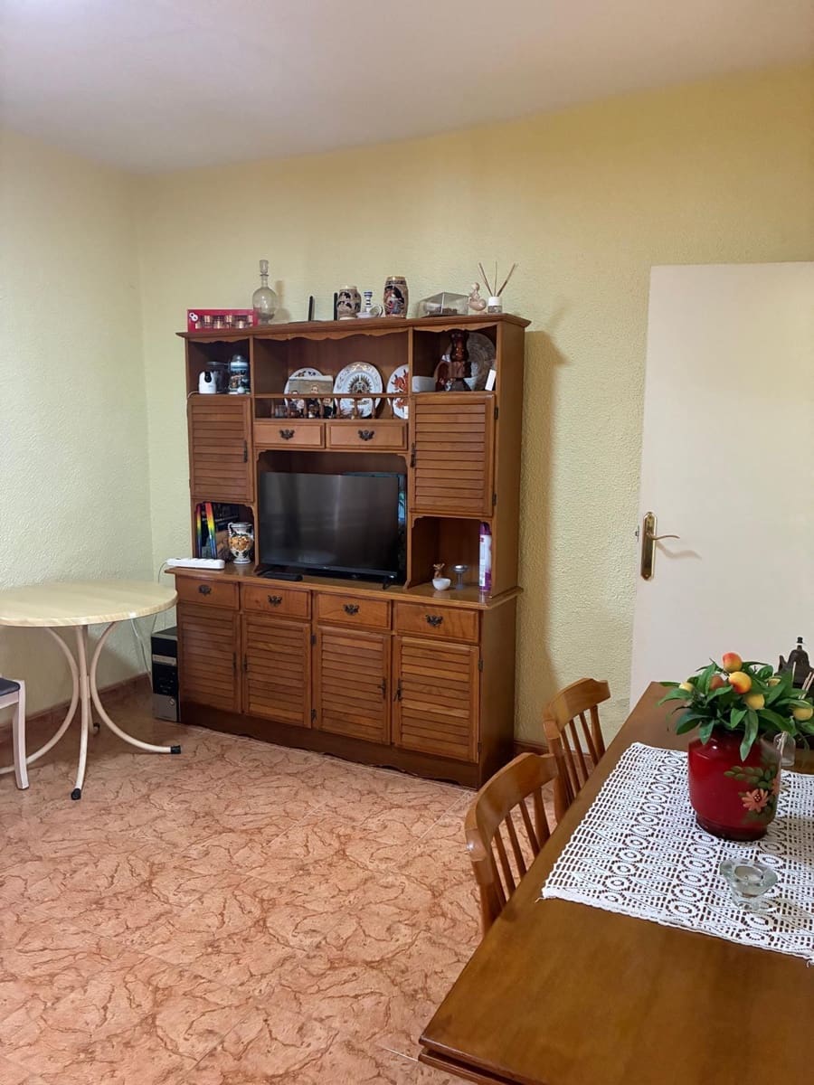 4 sypialnia Willa na sprzedaż w Aguas Nuevas z basenem garażem - 375 000 € (Ref: 9240090)