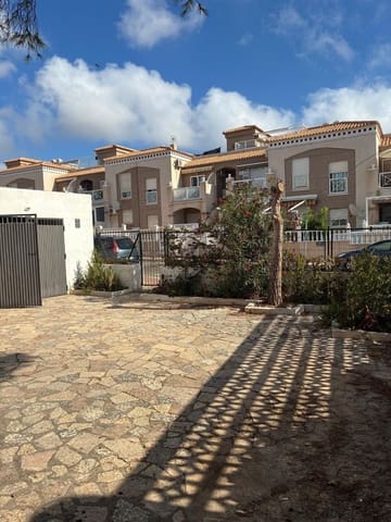 4 sypialnia Willa na sprzedaż w Aguas Nuevas, Torrevieja z basenem garażem - 375 000 € (Ref: 9240090)