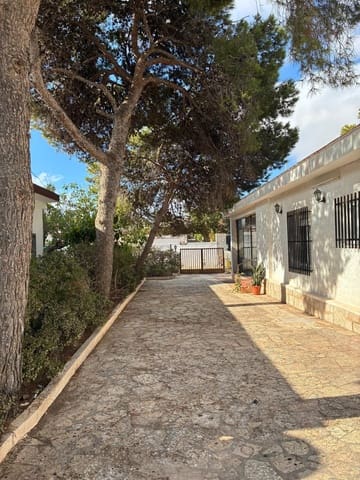 4 sypialnia Willa na sprzedaż w Aguas Nuevas, Torrevieja z basenem garażem - 375 000 € (Ref: 9240090)
