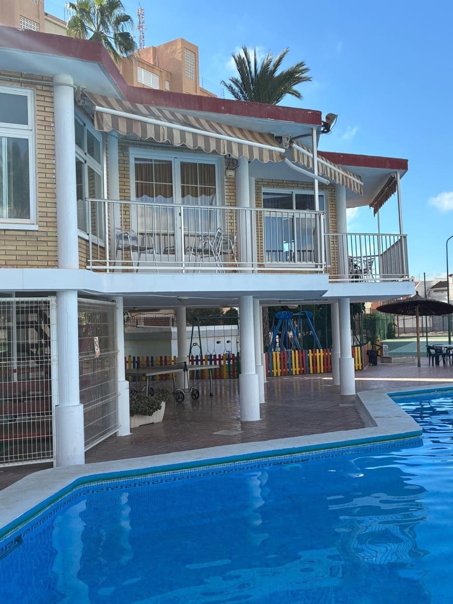 4 sypialnia Willa na sprzedaż w Aguas Nuevas z basenem garażem - 375 000 € (Ref: 9240090)