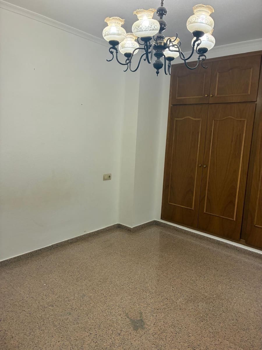 3 bedroom Flat for sale in Almoradi - € 125,000 (Ref: 9291758)