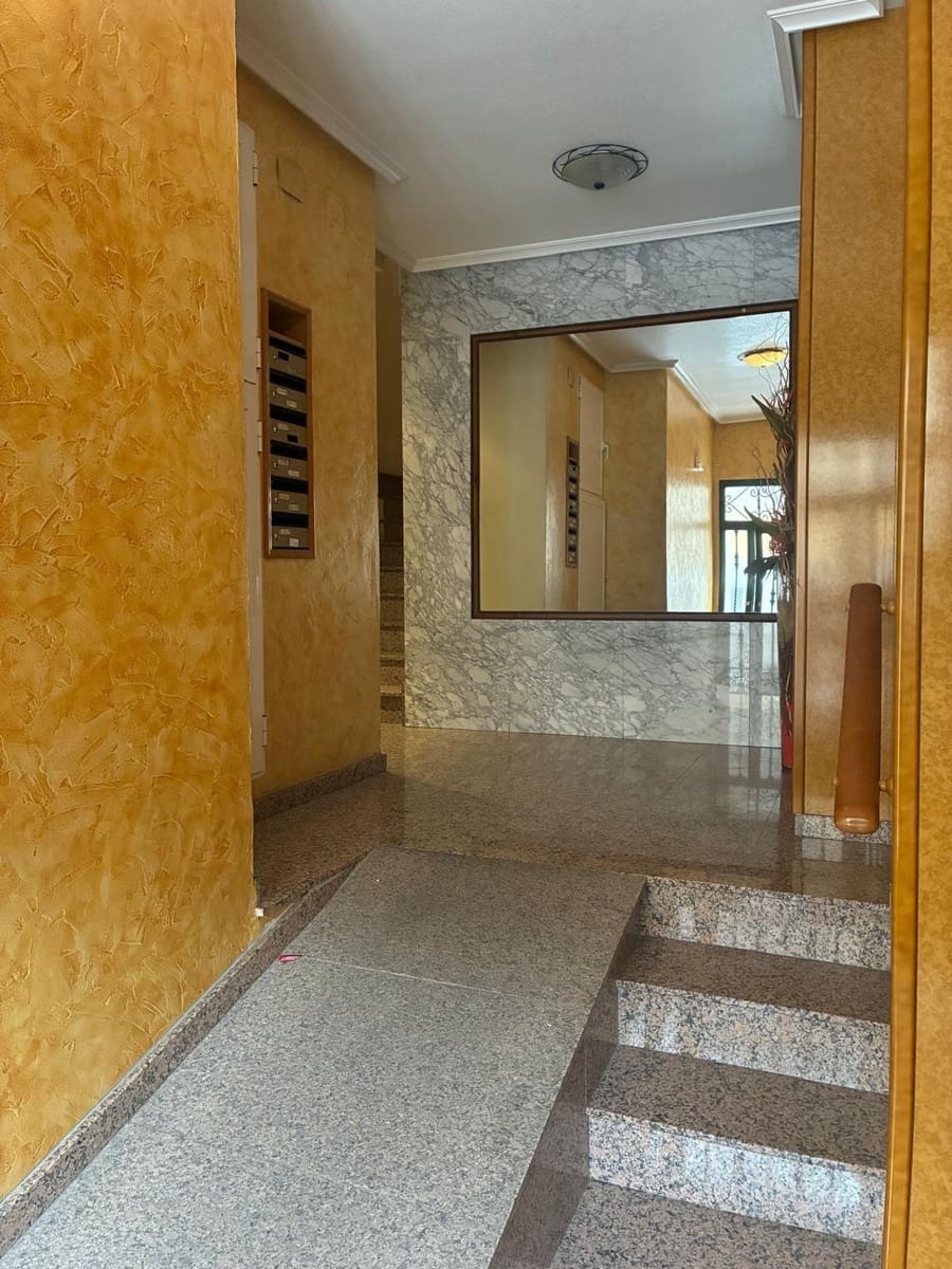 3 bedroom Flat for sale in Almoradi - € 125,000 (Ref: 9291758)