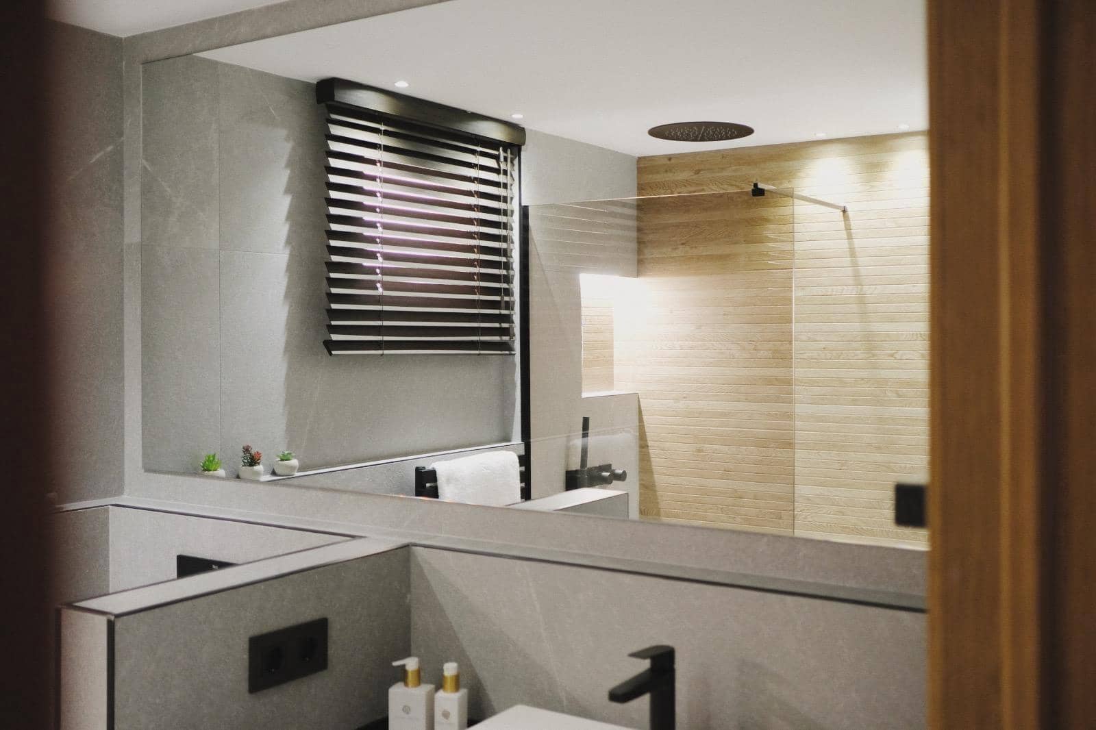 2 sypialnia Apartament na sprzedaż w La Veleta z basenem - 275 000 € (Ref: 9335149)