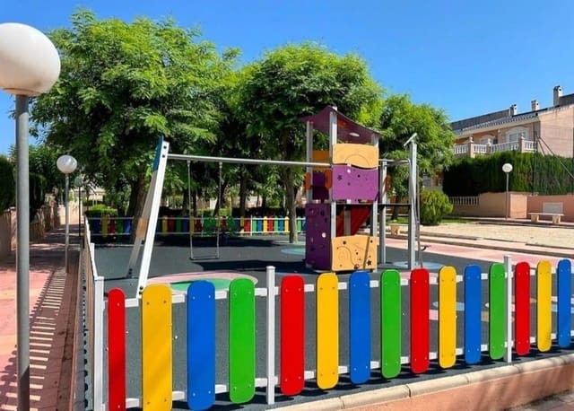 2 sypialnia Dom szeregowy na sprzedaż w Gran Alacant, Santa Pola z basenem - 210 000 € (Ref: 9341331)