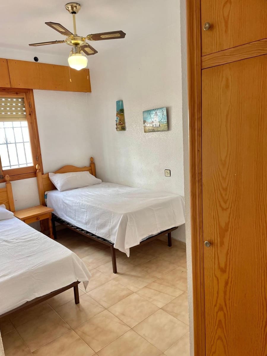 3 bedroom Apartment for sale in Torrevieja with garage - € 160,000 (Ref: 9344924)