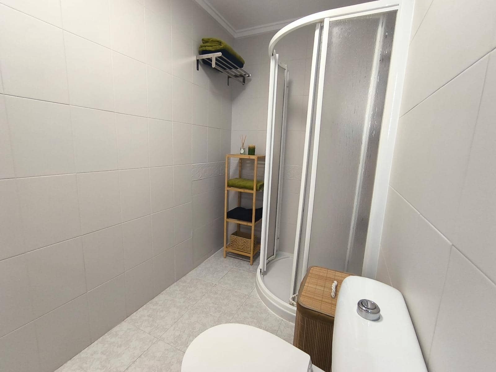 1 sypialnia Apartament na sprzedaż w Torrevieja z basenem garażem - 107 000 € (Ref: 9344925)