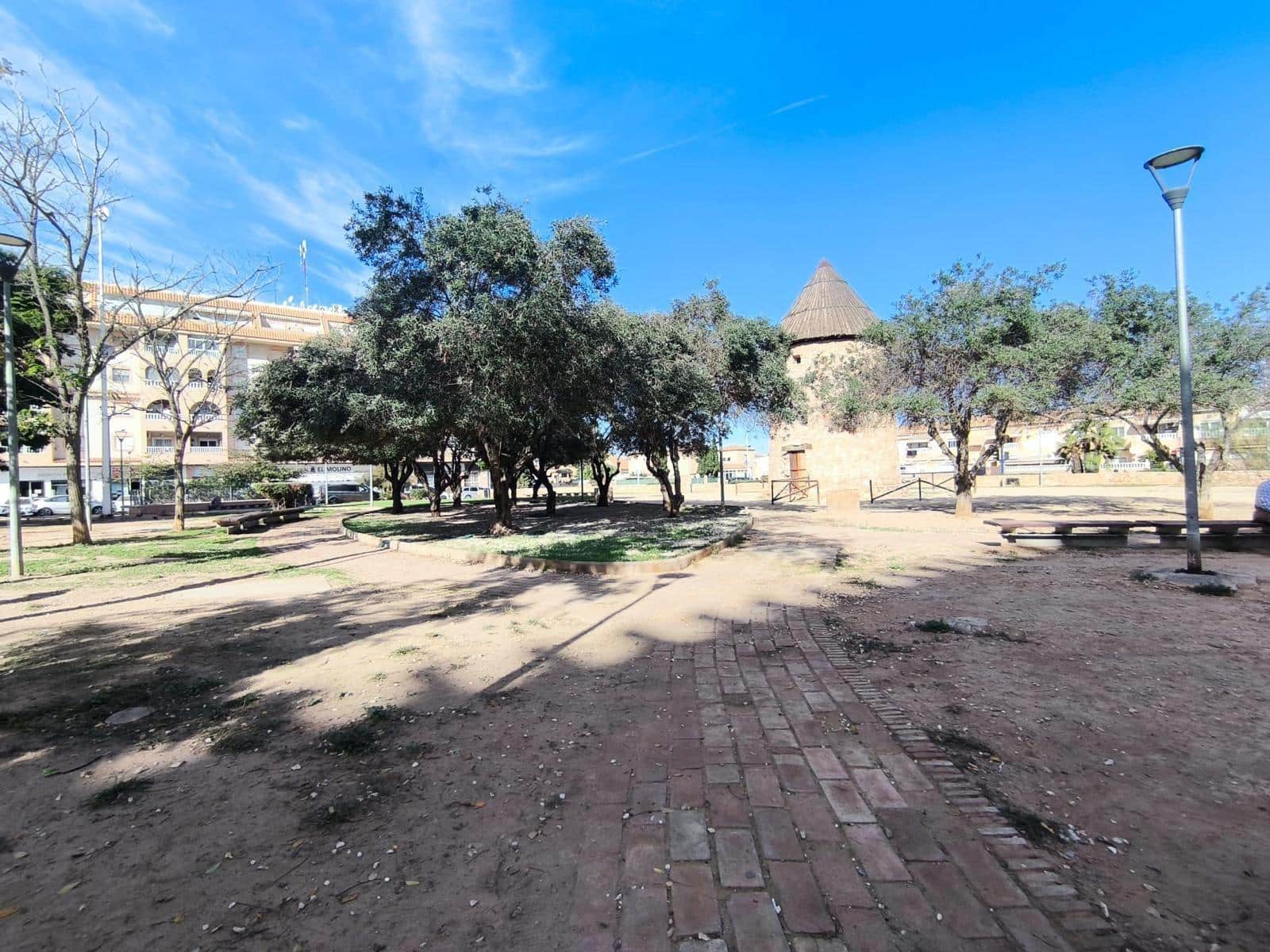 1 sypialnia Apartament na sprzedaż w Torrevieja z basenem garażem - 107 000 € (Ref: 9344925)