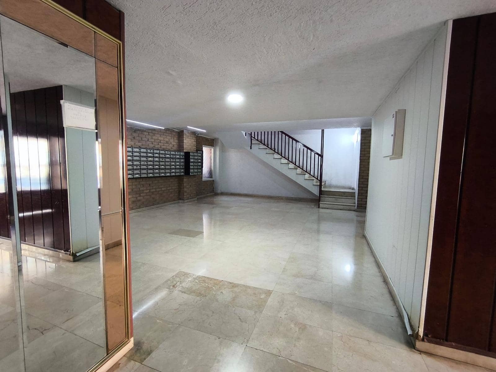 1 sypialnia Apartament na sprzedaż w Torrevieja z basenem garażem - 107 000 € (Ref: 9344925)