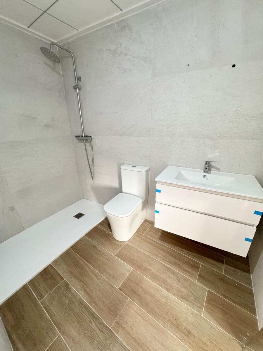 2 bedroom Townhouse for sale in Rojales - € 88,000 (Ref: 9344926)