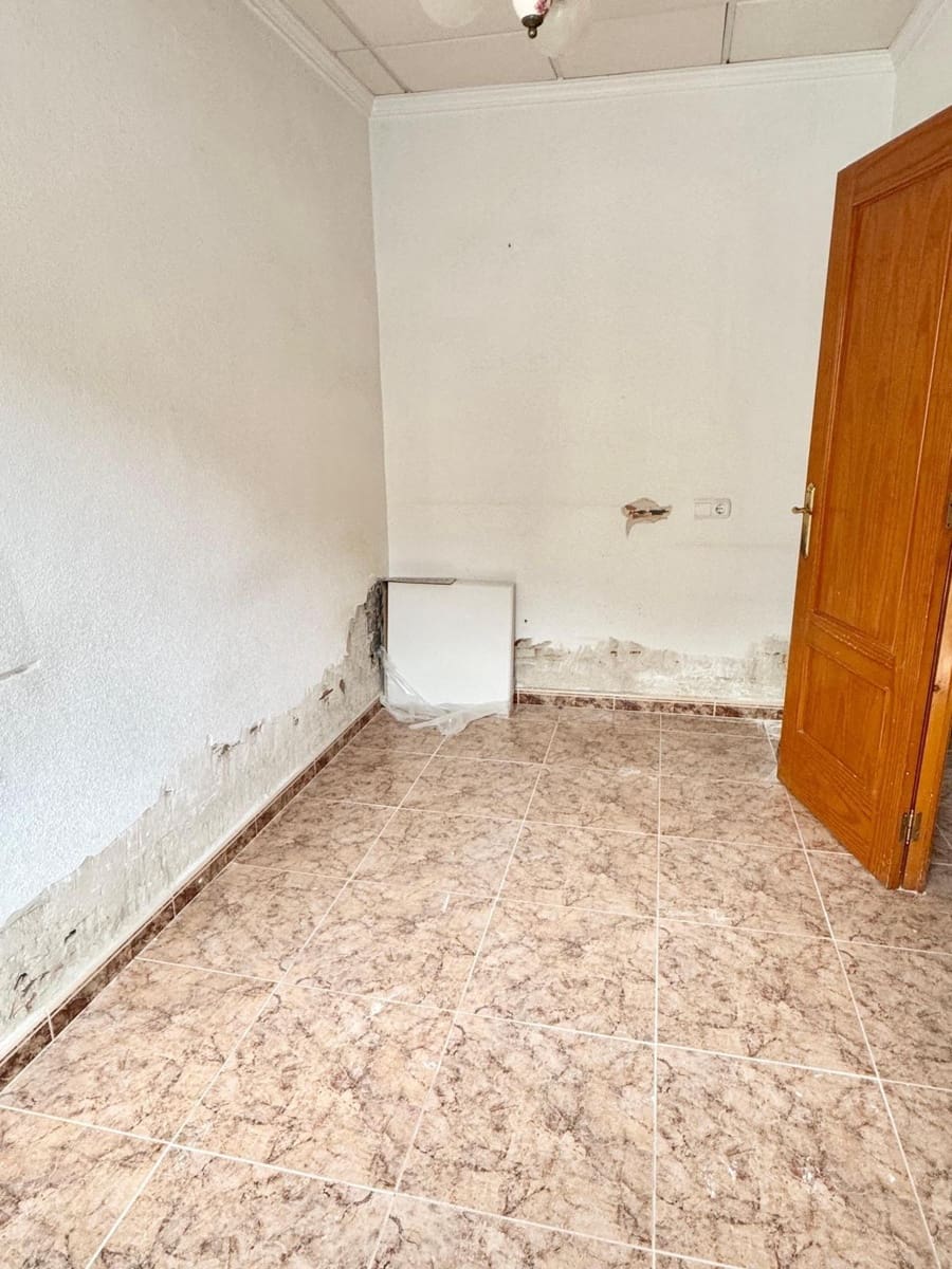 2 bedroom Townhouse for sale in Rojales - € 88,000 (Ref: 9344926)