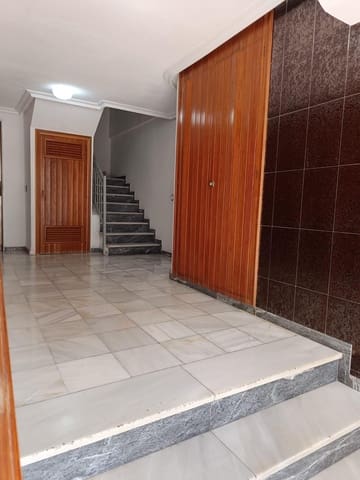 Commercial for sale in El Altet, Elche / Elx - € 169,000 (Ref: 9367734)