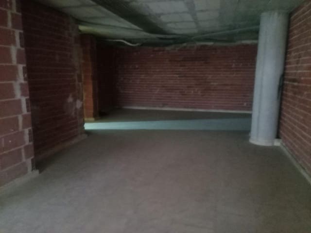 Commercial for sale in Orihuela ciudad, Orihuela - € 75,000 (Ref: 9379230)