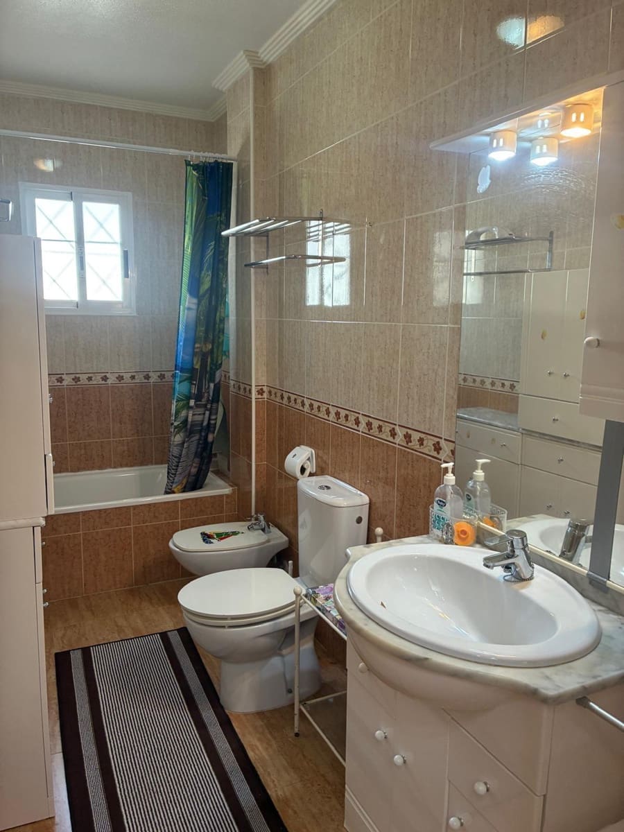 2 bedroom Bungalow for sale in Orihuela Costa with pool - € 179,000 (Ref: 9398633)