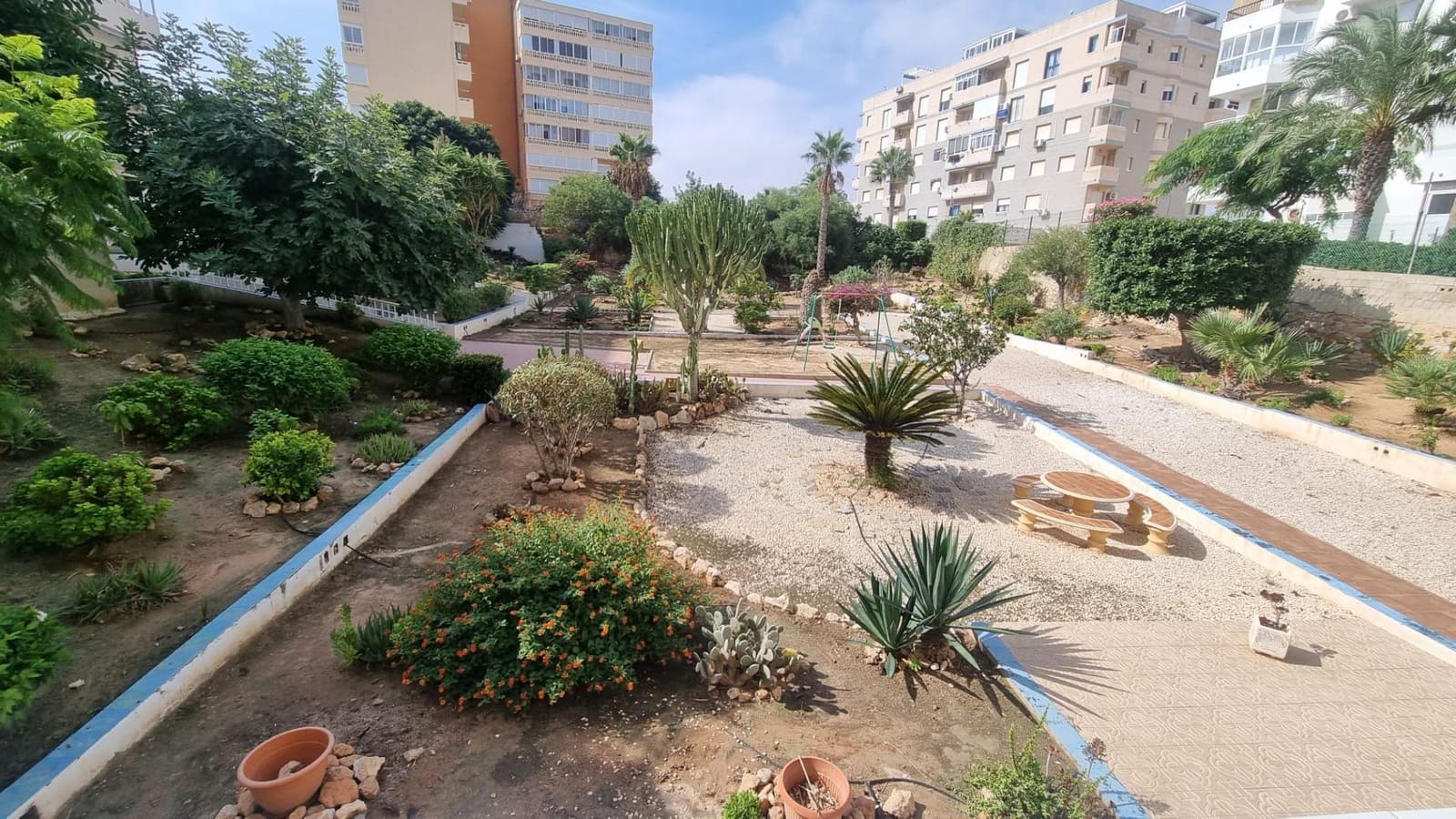 1 soverom Leilighet til salgs i Torrevieja - € 137 000 (Ref: 9398635)