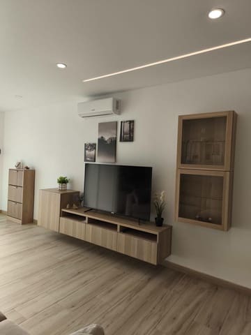 3 sypialnia Dom szeregowy na sprzedaż w Torrevieja z basenem - 249 900 € (Ref: 9411168)