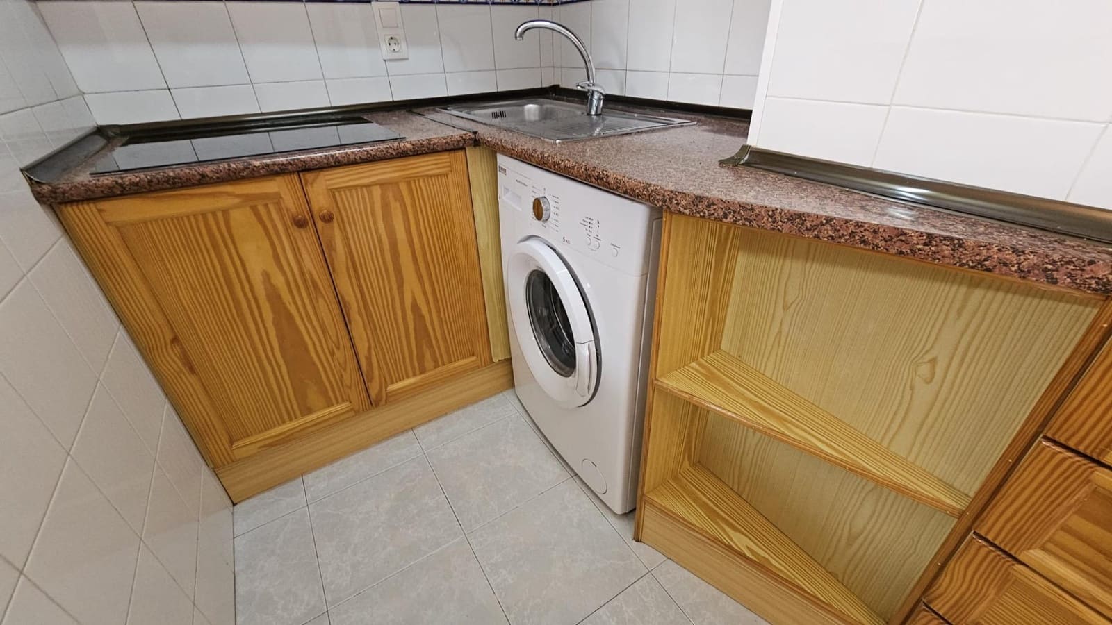 Studio na sprzedaż w Torrevieja - 82 000 € (Ref: 9427400)