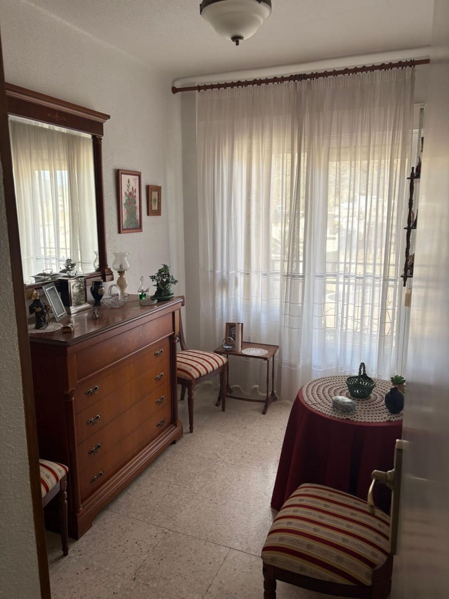 3 bedroom Apartment for sale in Orihuela - € 119,000 (Ref: 9446511)