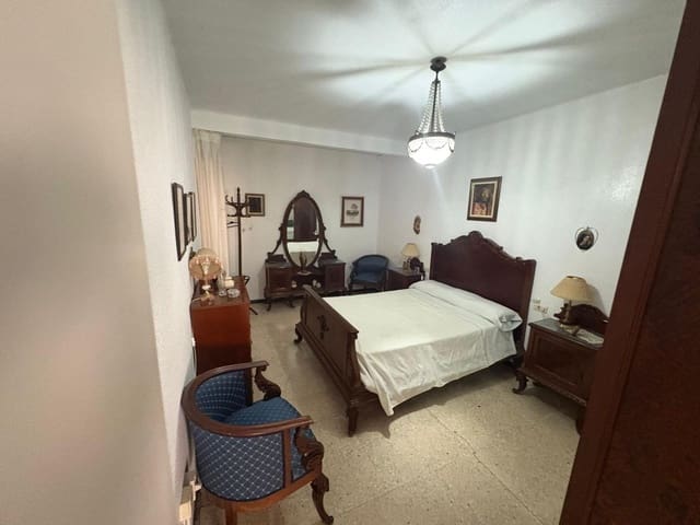 3 bedroom Apartment for sale in Orihuela - € 119,000 (Ref: 9446511)