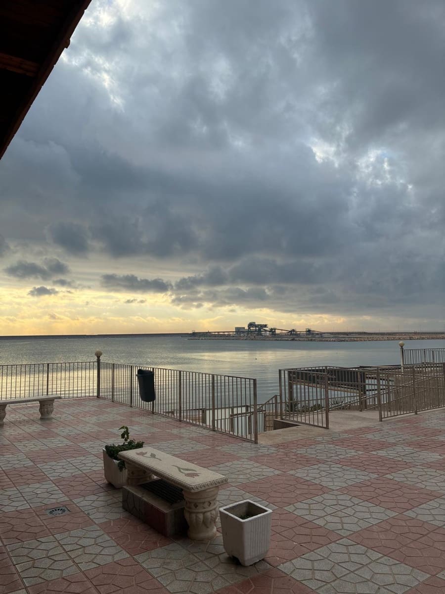 2 soveværelse Lejlighed til salg i Torrevieja med swimmingpool - € 369.000 (Ref: 9452265)