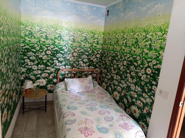 1 slaapkamer Appartement te koop in Torrevieja met zwembad - € 111.000 (Ref: 9519111)